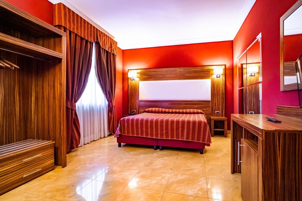 Marcantonio Hotel Giugliano In Campania Bagian luar foto