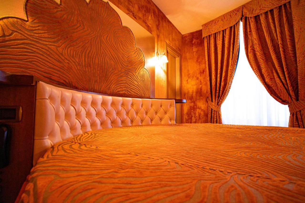 Marcantonio Hotel Giugliano In Campania Bagian luar foto